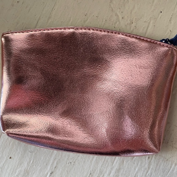 Variety Skincare with Makeup Bag NEW - Picture 5 of 5